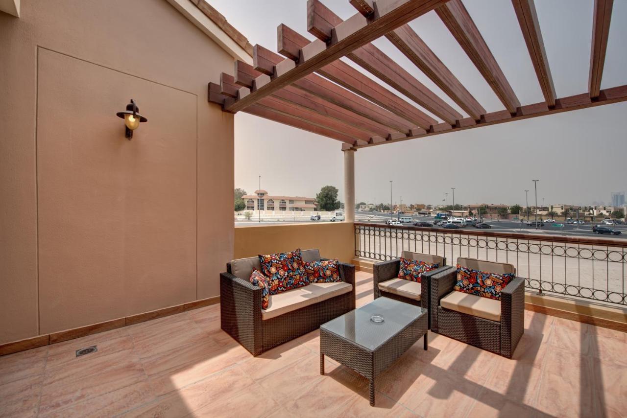 J5 Villas Holiday Homes Barsha Gardens Дубай Экстерьер фото